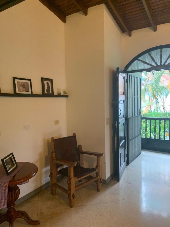 ホテル Casa Rosales メデジン エクステリア 写真