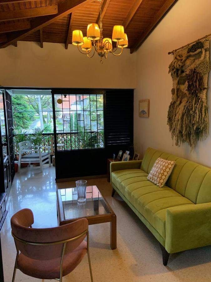 ホテル Casa Rosales メデジン エクステリア 写真