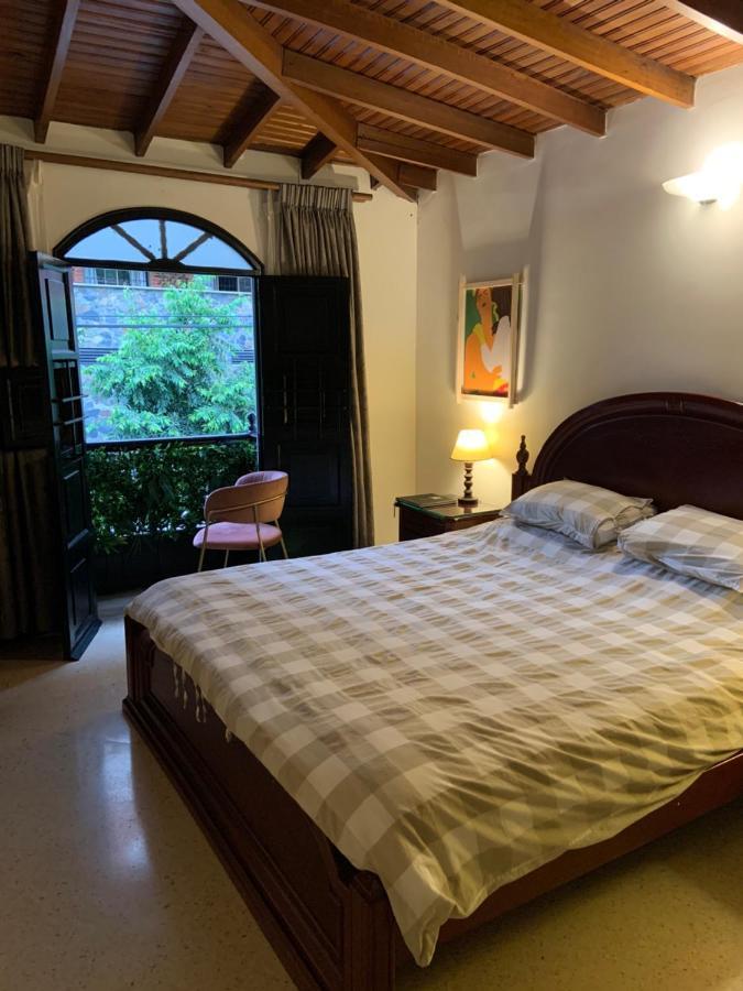 ホテル Casa Rosales メデジン エクステリア 写真